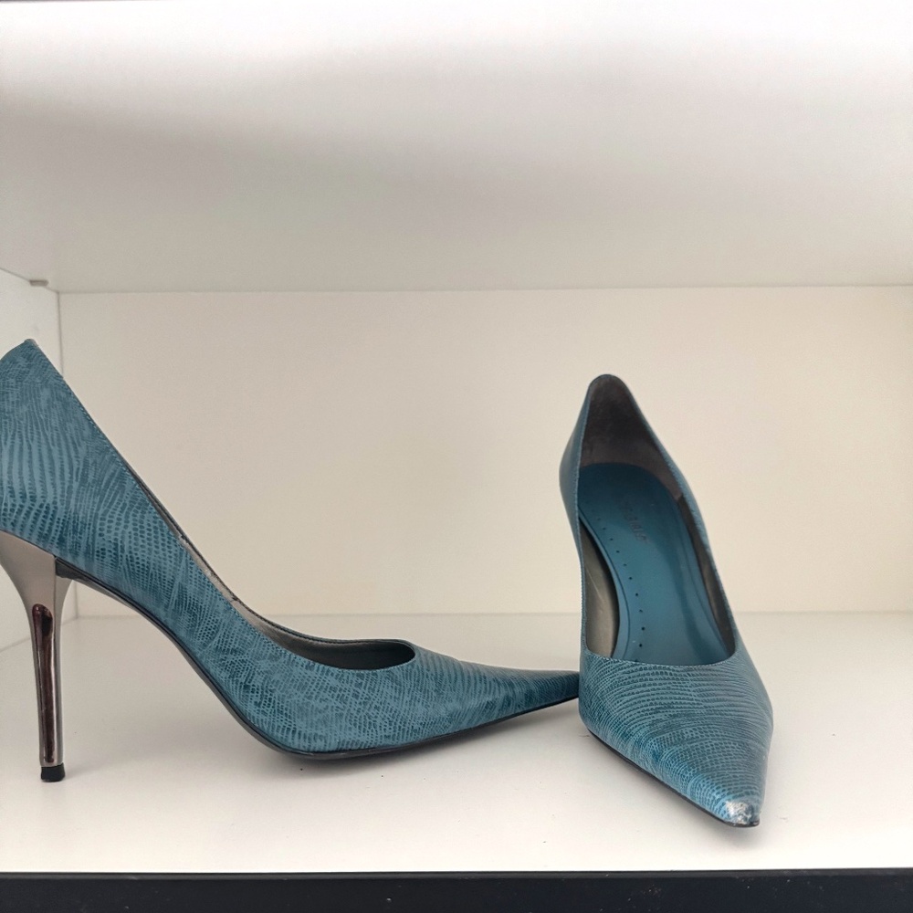 Blue Textured Pump with Chrome heels